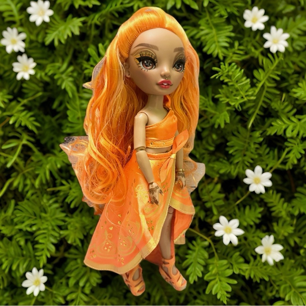 Rainbow High Meena Fleur Orange Fashion Doll
